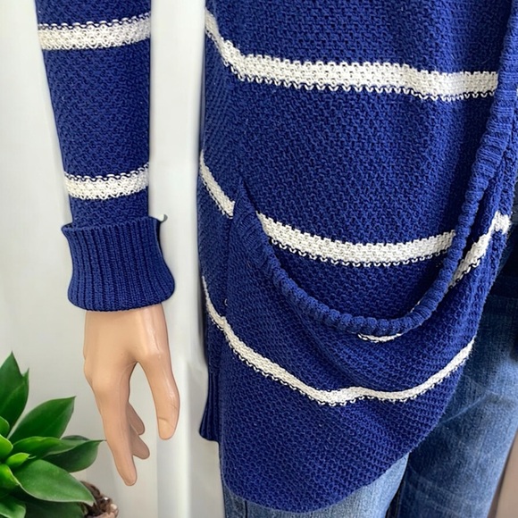 American Eagle Outfitters Nautical Navy & White Striped Open Front Knit Cardigan - Picture 11 of 16